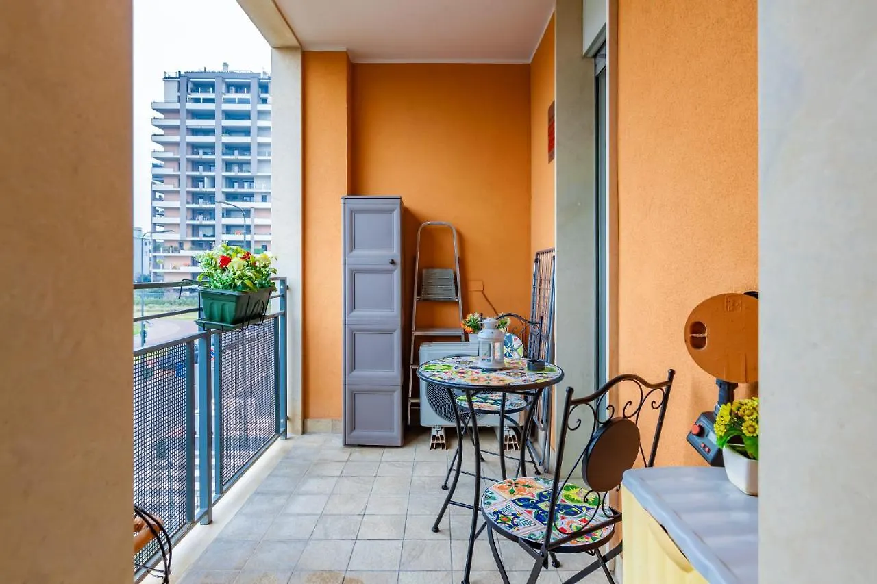 Apartament Milano Balcony Apt 0*, Mediolan Włochy